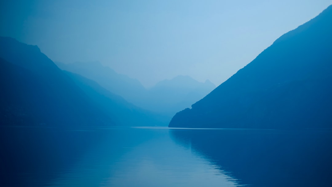 fogs forming at the lake